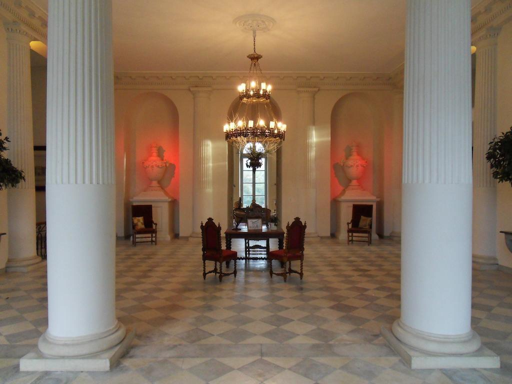 مبيت وإفطار LʼIsle-Jourdain Chateau De Clermont-Saves المظهر الخارجي الصورة